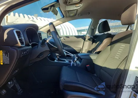 2021 Kia Sportage Lx z USA, uszkodzony, nr VIN KNDPMCACXM7924343